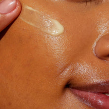 Load image into Gallery viewer, Skin Renewing Retinol Serum